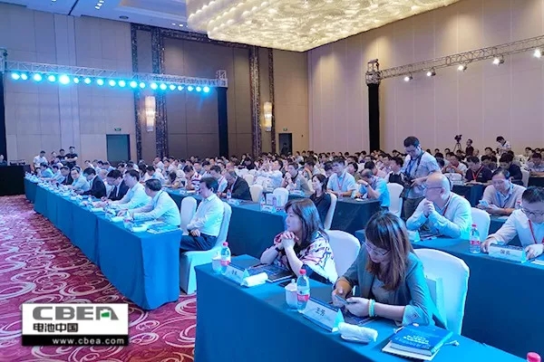 两院士助阵 《动力电池蓝皮书》(2019)重磅发布 两院士助阵 《动力电池蓝皮书》(2019)重磅发布